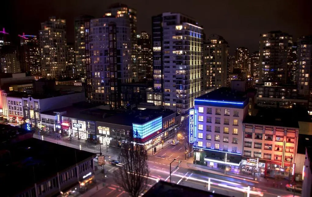 Howe Street Apartment With Views Vancouver
